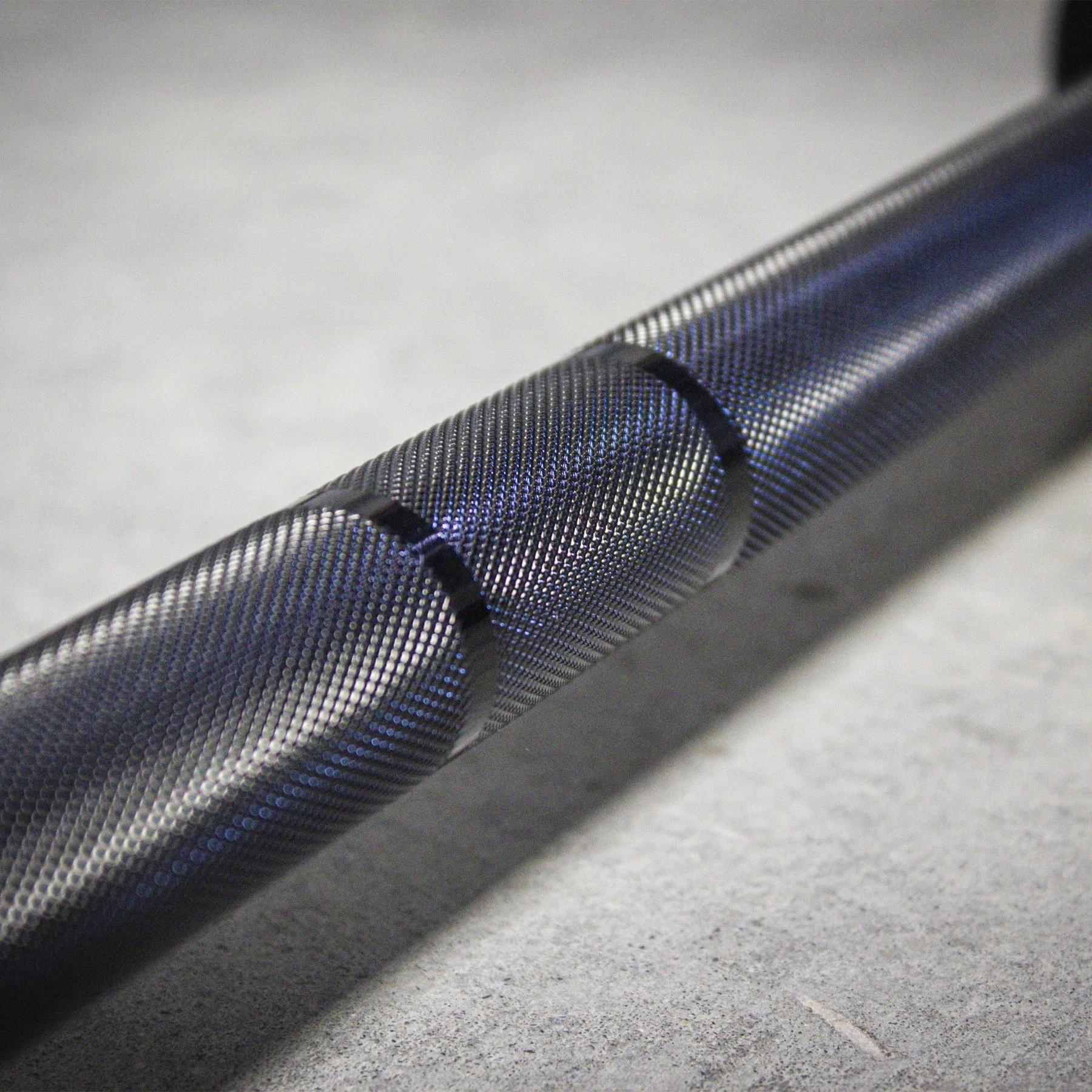 Armortech V2 7ft Men's Competition Barbell - Image 6